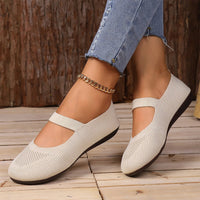 Front view of comfortable Linnea ballet flats in black, showcasing the breathable knitted mesh upper.