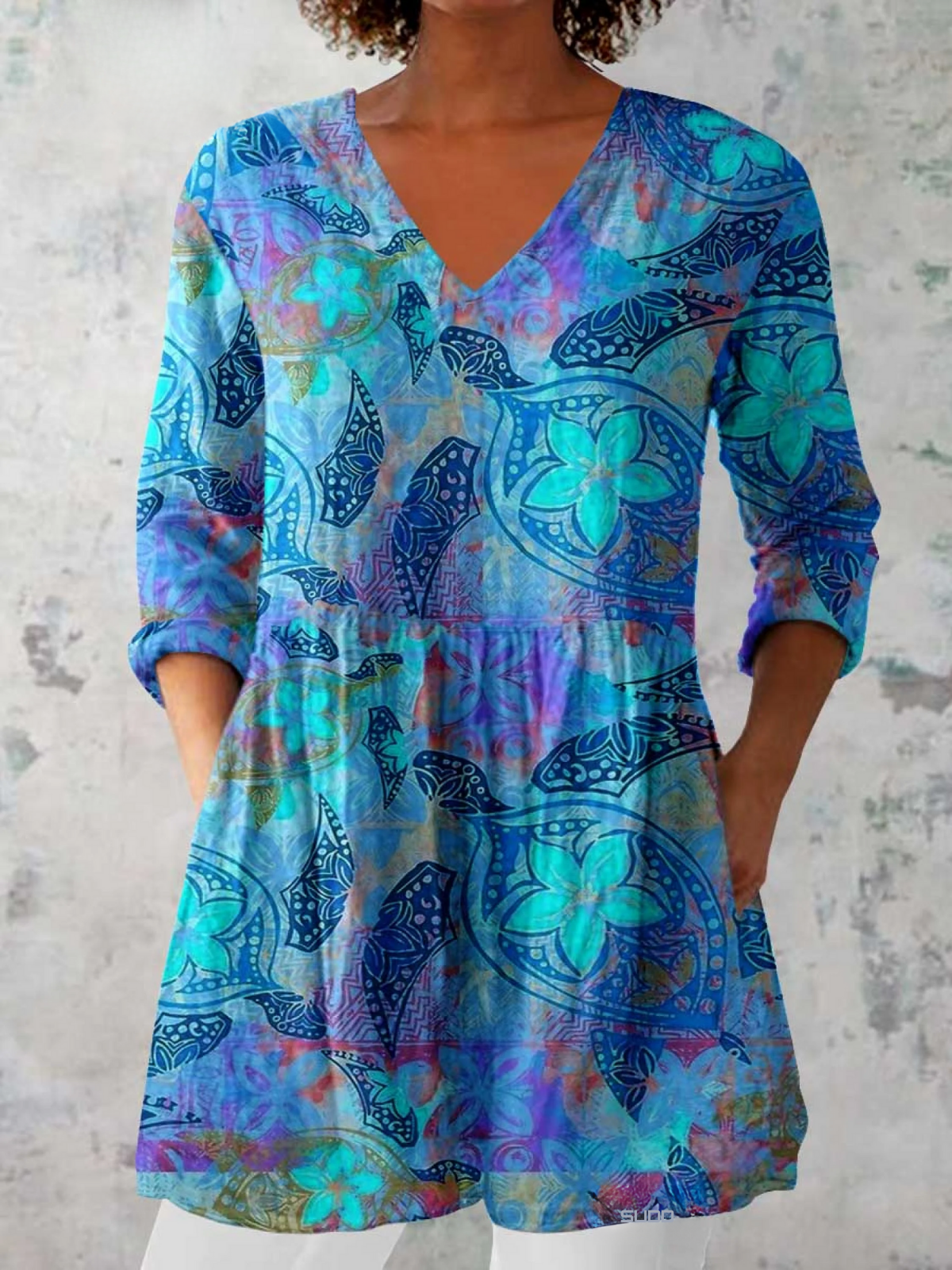 Astrid - Long V-Neck Blouse