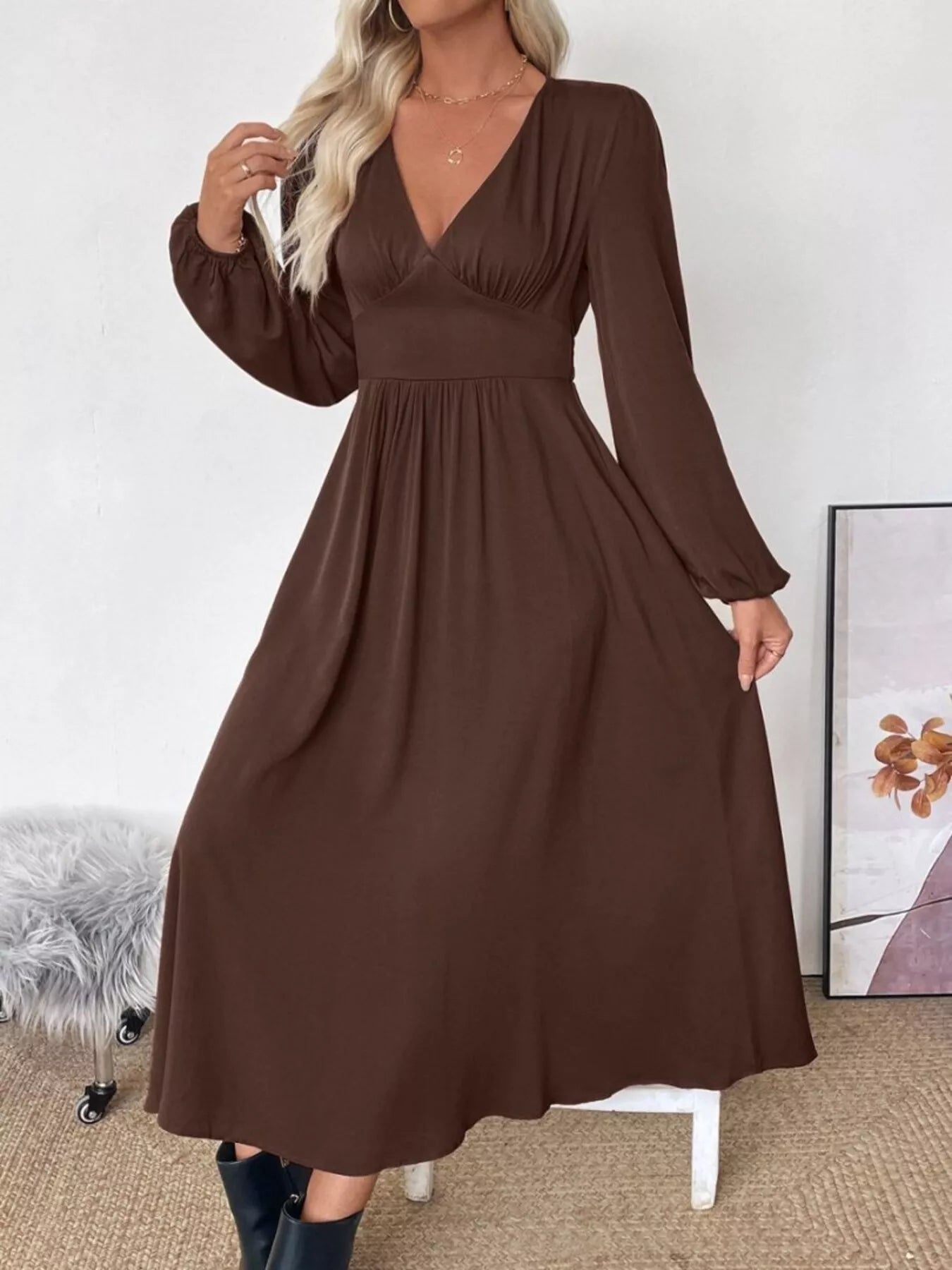 zara midi dress formal Wine Red Off-the-Shoulder Dress Back closure with a button lined in the same fabric. VELVET MIDI DRESS